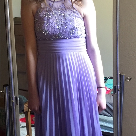 Prom dress - Picture 2 of 2